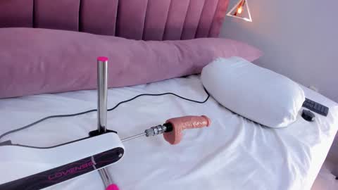 Snapshot of megansaenz_1 chatting on February 10, 2025, 10:51 pm Megan online show from February 10, 2025, 10:51 pm