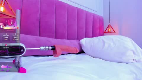 Snapshot of megansaenz_1 chatting on March 6, 2025, 10:58 pm Megan online show from March 6, 2025, 10:58 pm