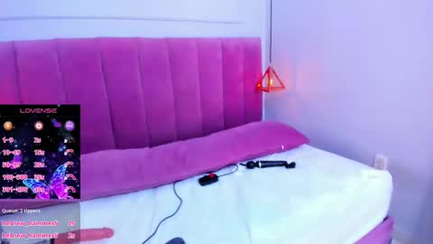 Snapshot of megansaenz_1 chatting on March 11, 2025, 2:10 am Megan online show from March 11, 2025, 2:10 am