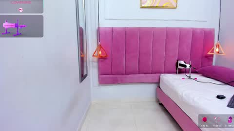 Snapshot of megansaenz_1 chatting on September 17, 2025, 8:21 pm Megan online show from September 17, 2025, 8:21 pm