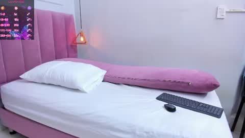 Snapshot of megansaenz_1 chatting on June 10, 2026, 7:57 pm Megan online show from June 10, 2026, 7:57 pm