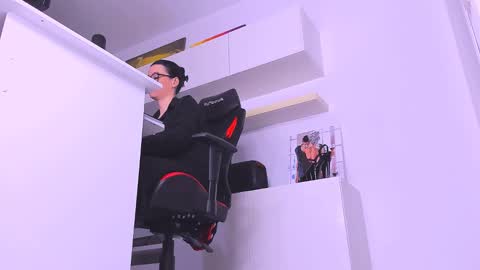 Snapshot of meganstones chatting on December 21, 2024, 9:15 pm Megan online show from December 21, 2024, 9:15 pm