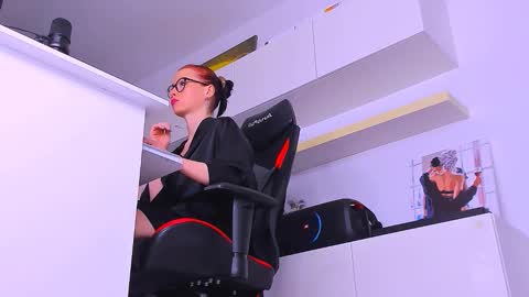 Snapshot of meganstones chatting on September 13, 2025, 7:35 pm Megan online show from September 13, 2025, 7:35 pm