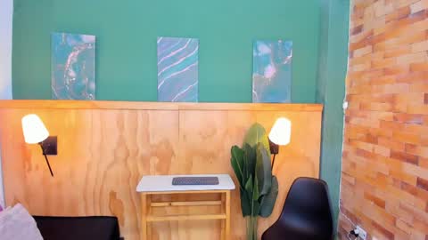 Snapshot of megansumer chatting on April 16, 2026, 12:06 pm Megan online show from April 16, 2026, 12:06 pm