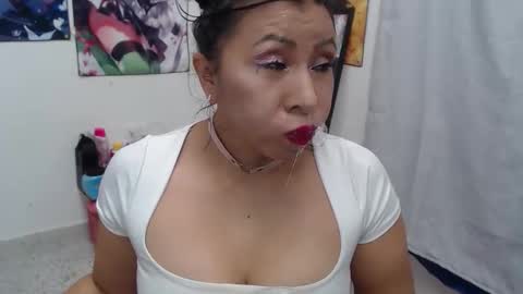megara_love online show from April 25, 2026, 3:20 pm