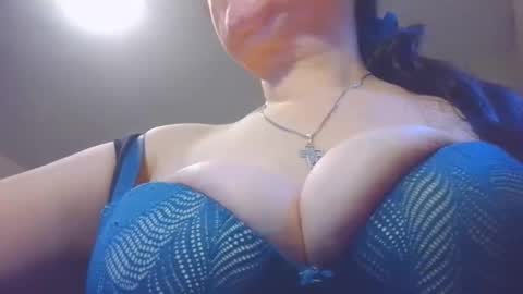 Snapshot of megatitsxx chatting on November 11, 2025, 7:03 pm SHAROLD online show from November 11, 2025, 7:03 pm