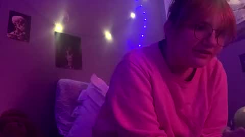 Snapshot of megeggs chatting on February 19, 2025, 9:06 am Megeggs online show from February 19, 2025, 9:06 am