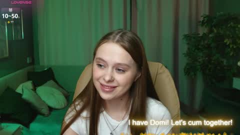 Snapshot of megg_ryan chatting on May 25, 2026, 2:34 pm megg_ryan online show from May 25, 2026, 2:34 pm