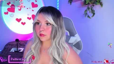 Snapshot of meggan_millerr chatting on March 4, 2026, 1:44 am online show from March 4, 2026, 1:44 am
