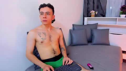 Snapshot of meghan_loghan chatting on March 10, 2025, 11:42 am Megan and logan online show from March 10, 2025, 11:42 am