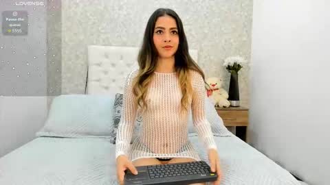 Snapshot of meghansamuels chatting on October 24, 2025, 5:42 pm meghansamuels online show from October 24, 2025, 5:42 pm