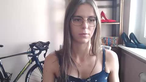 Megi online show from April 11, 2026, 7:45 am