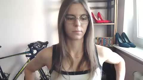 Snapshot of megi_erotic chatting on June 6, 2026, 6:29 am Megi online show from June 6, 2026, 6:29 am