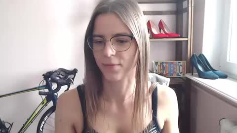 Snapshot of megi_erotic chatting on June 14, 2026, 6:37 am Megi online show from June 14, 2026, 6:37 am