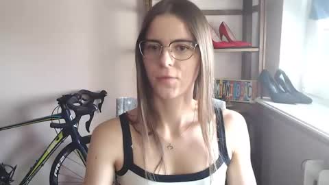 Snapshot of megi_erotic chatting on June 25, 2026, 1:37 pm Megi online show from June 25, 2026, 1:37 pm