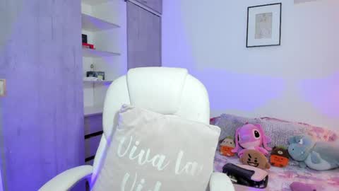 Ann online show from April 22, 2026, 2:14 am