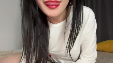 Mei online show from May 23, 2026, 9:30 pm