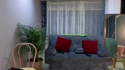 Mei online show from February 8, 2025, 2:15 am