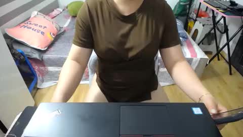 meimei_888 online show from May 27, 2026, 2:52 am