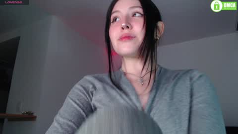 Snapshot of meko_hzu chatting on January 28, 2025, 12:05 am WETWATERMELL online show from January 28, 2025, 12:05 am