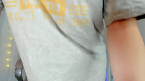 Snapshot of mel_18_ chatting on January 23, 2025, 11:36 pm A N D R E A online show from January 23, 2025, 11:36 pm