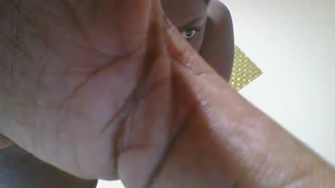 pretty online show from February 24, 2025, 7:52 pm