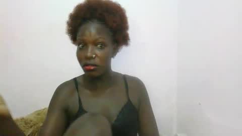 Snapshot of melanie_bae1 chatting on May 12, 2026, 7:44 pm melanie_bae1 online show from May 12, 2026, 7:44 pm