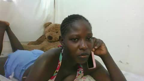 Snapshot of melanie_bae1 chatting on May 19, 2026, 9:59 am melanie_bae1 online show from May 19, 2026, 9:59 am