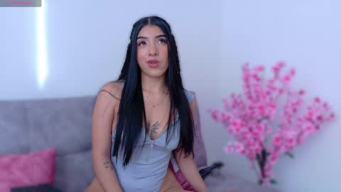 Melanie online show from April 29, 2026, 9:10 pm