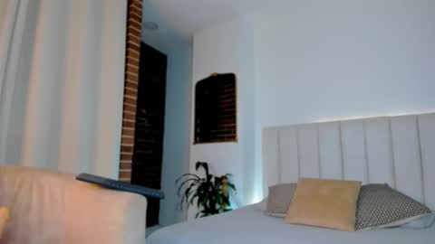 Snapshot of melanie_diaz chatting on February 20, 2026, 2:19 am melanie_diaz online show from February 20, 2026, 2:19 am