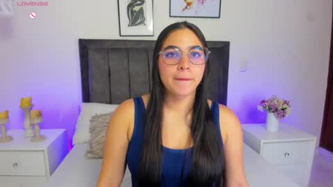 Melanie online show from June 11, 2026, 2:44 am