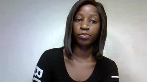 melanie_nay online show from February 5, 2025, 11:55 am