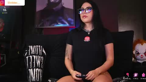 Snapshot of melanie_nyx chatting on June 3, 2026, 2:25 am Mel online show from June 3, 2026, 2:25 am