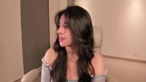 Melanie online show from March 28, 2026, 11:48 pm