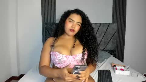 Snapshot of melanie_rousg chatting on July 29, 2026, 2:32 am melanie_rousg online show from July 29, 2026, 2:32 am