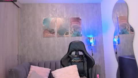 Snapshot of melaniehudson_ chatting on June 11, 2026, 2:53 am Melanie online show from June 11, 2026, 2:53 am