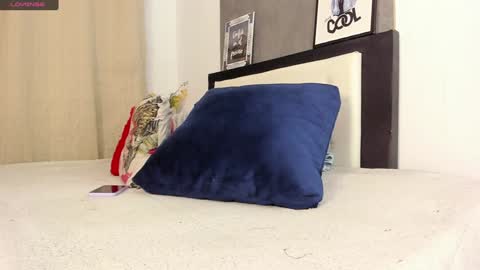 Snapshot of melaniie_roussel chatting on January 29, 2025, 3:44 am melaniie_roussel online show from January 29, 2025, 3:44 am