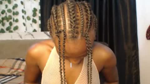 Snapshot of melanine_floral chatting on October 16, 2025, 12:06 pm Praiz online show from October 16, 2025, 12:06 pm