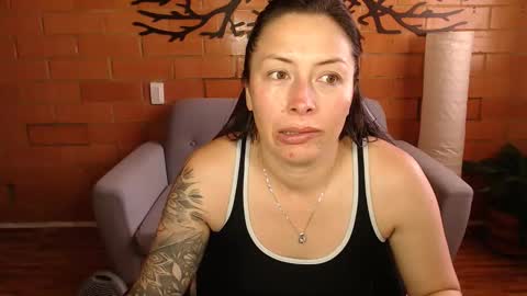 Snapshot of melanny_69 chatting on May 10, 2026, 12:21 pm Melanny online show from May 10, 2026, 12:21 pm