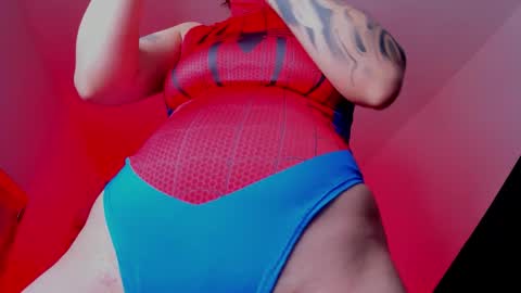 Snapshot of melanny_luv chatting on October 17, 2025, 9:28 pm MelanyLuv online show from October 17, 2025, 9:28 pm