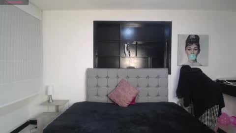 melanny_petite online show from May 20, 2026, 12:22 pm