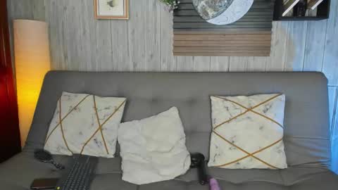 Snapshot of melany_27 chatting on October 14, 2025, 2:51 pm Melany online show from October 14, 2025, 2:51 pm