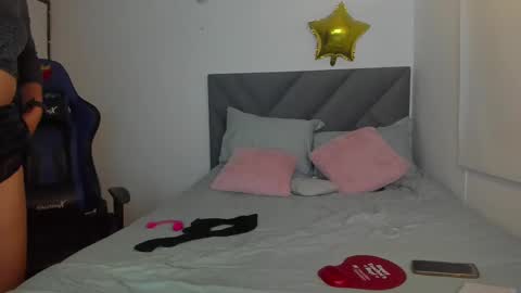 melany_arizaaa online show from March 1, 2025, 1:43 am