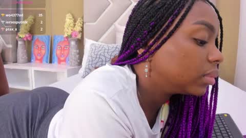 Melanie online show from March 7, 2025, 6:22 pm