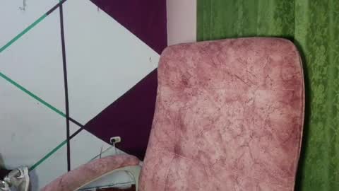 Snapshot of melany_isabella chatting on July 6, 2026, 2:52 am melany online show from July 6, 2026, 2:52 am