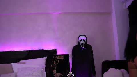 Snapshot of melanyass chatting on October 18, 2025, 4:15 am Mellanya online show from October 18, 2025, 4:15 am