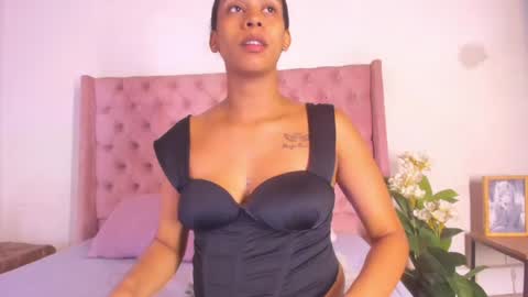 Snapshot of melanystone_ chatting on August 4, 2026, 2:08 pm Melany online show from August 4, 2026, 2:08 pm