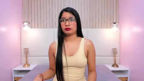 Snapshot of melanywayne_ chatting on April 23, 2026, 6:43 pm Melany online show from April 23, 2026, 6:43 pm