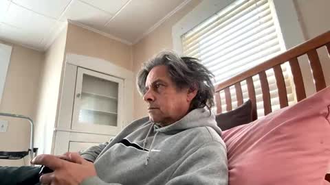 Tan lines online show from February 1, 2025, 8:05 pm