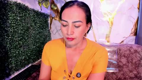 MeleekXXX online show from May 13, 2026, 8:27 pm